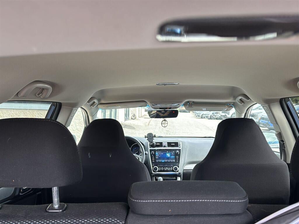 Used 2018 Subaru Outback 2.5i Premium AWD/4WD image 16