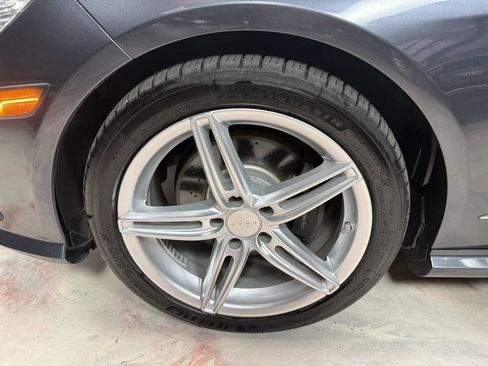 Used 2011 Mercedes-Benz E 350 4MATIC Sedan image 29