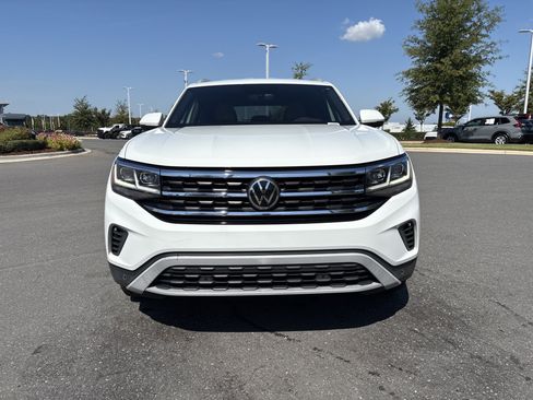 Used 2020 Volkswagen Atlas Cross Sport SE w/ Towing Package AWD/4WD image 3