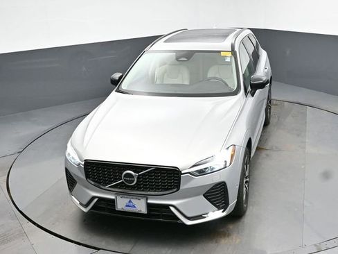 Used 2023 Volvo XC60 B5 Plus w/ Protection Package Premier image 18