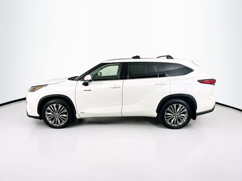Used 2020 Toyota Highlander Platinum AWD/4WD image 4