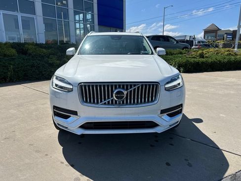 Used 2025 Volvo XC90 B6 Ultra w/ Protection Package Premier AWD/4WD image 2