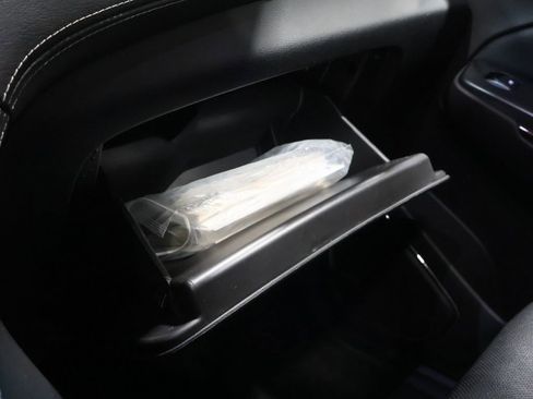 Used 2016 GMC Yukon SLT w/ Open Road Package image 31