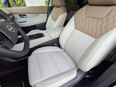 New 2026 Nissan Murano Platinum w/ Cargo Package image 13