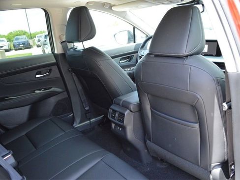 New 2025 Nissan Murano SL image 13