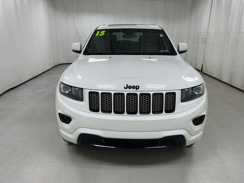 Used 2015 Jeep Grand Cherokee Altitude AWD/4WD image 3