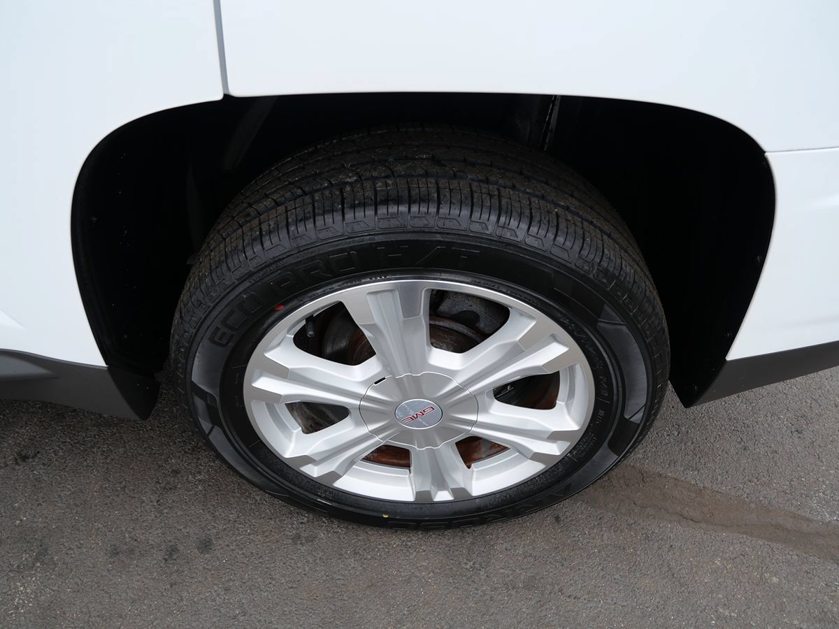 Used 2017 GMC Terrain SLE w/ Convenience Package AWD/4WD image 31