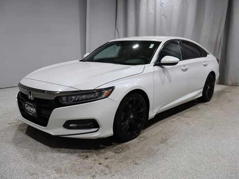 Used 2018 Honda Accord Sport image 5
