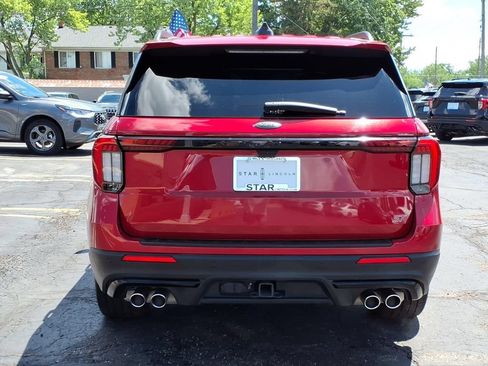 Used 2025 Ford Explorer ST AWD/4WD image 6