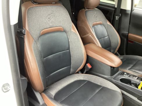 Used 2022 Ford Bronco Sport Outer Banks w/ Tech Package AWD/4WD image 12