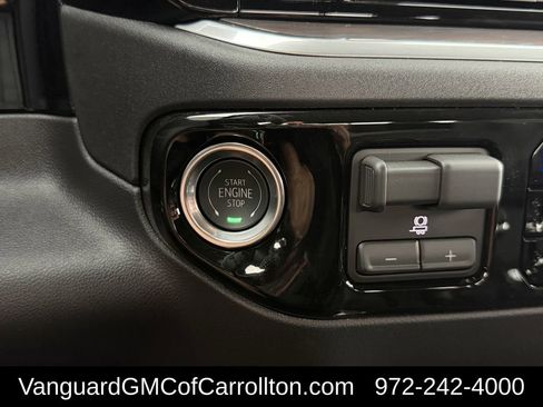 New 2026 GMC Sierra 1500 SLT AWD/4WD image 18