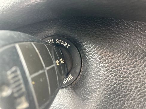 Used 2017 Jeep Cherokee Latitude image 39