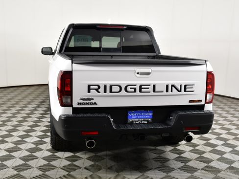 Used 2024 Honda Ridgeline TrailSport image 7