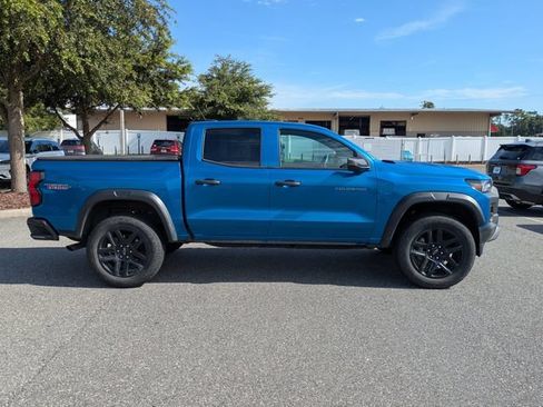 Used 2024 Chevrolet Colorado Trail Boss w/ Advanced Trailering Package AWD/4WD image 2