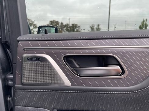 New 2025 INFINITI QX80 Autograph image 17