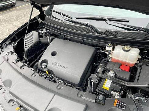 Certified 2023 Chevrolet Traverse LT w/ LT Premium Package image 30