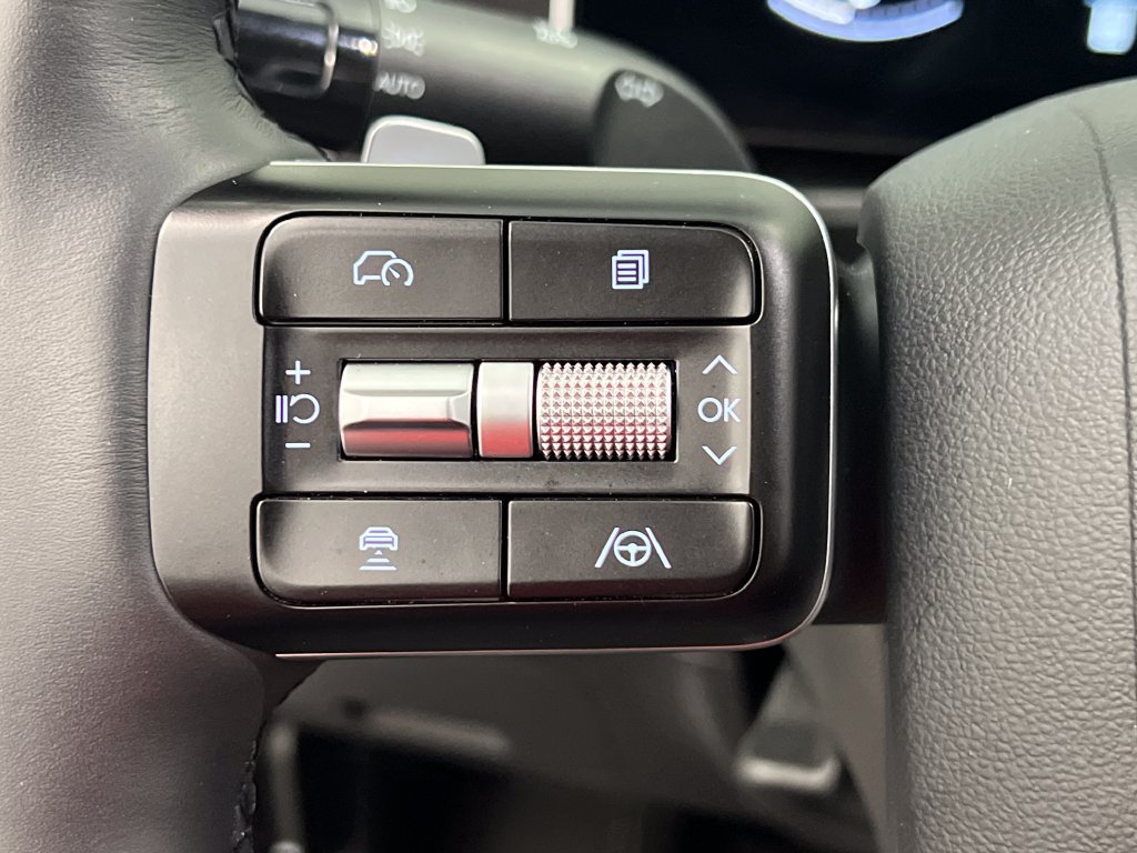 Used 2026 Hyundai Santa Fe SEL FWD image 59