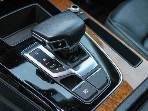 Used 2023 Audi Q5 2.0T Premium image 21