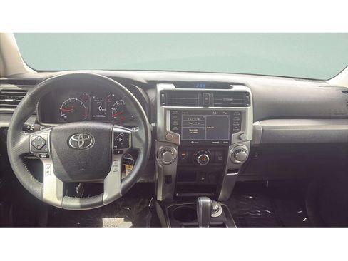 Used 2021 Toyota 4Runner SR5 AWD/4WD image 9
