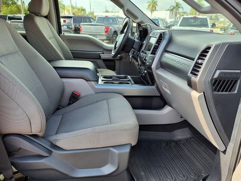 Used 2022 Ford F250 XLT w/ XLT Premium Package image 13