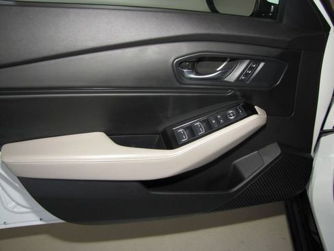 Certified 2023 Honda Accord Touring image 10
