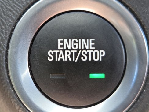 Used 2023 GMC Terrain SLE FWD image 30