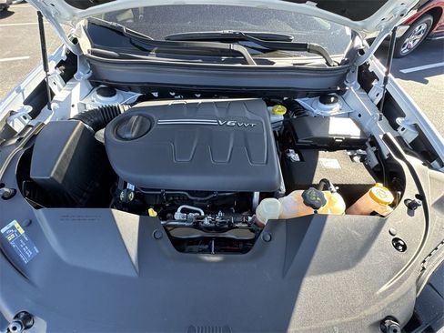 Used 2022 Jeep Cherokee Trailhawk w/ Sun, Sound & Nav Group image 26