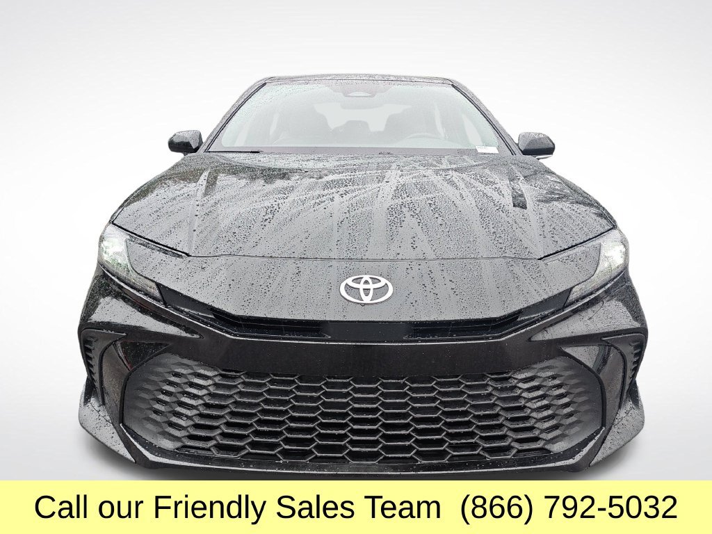 Certified 2025 Toyota Camry SE FWD image 9