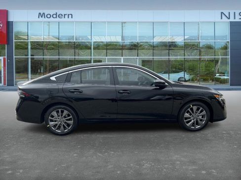 New 2026 Nissan Sentra SL image 4