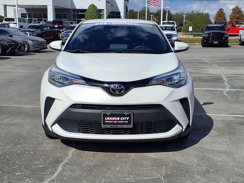Used 2021 Toyota C-HR image 5