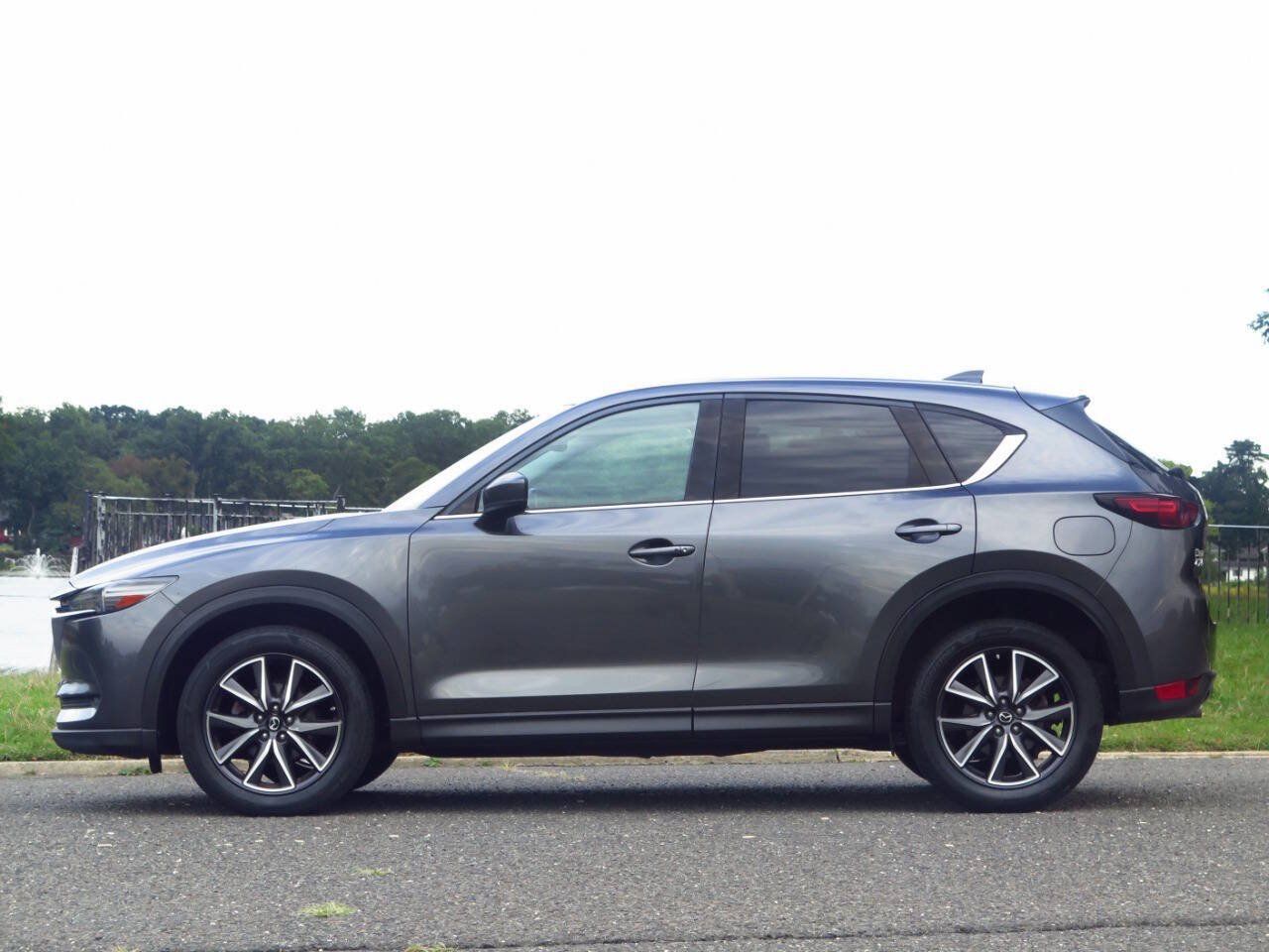 Used 2017 MAZDA CX-5 Grand Select FWD image 2