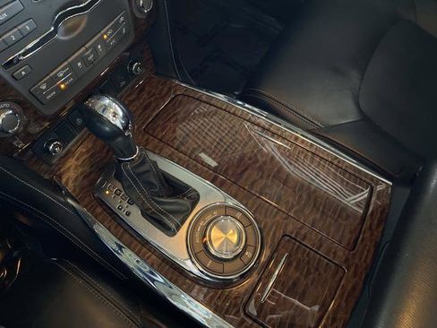 Used 2017 Nissan Armada Platinum image 28