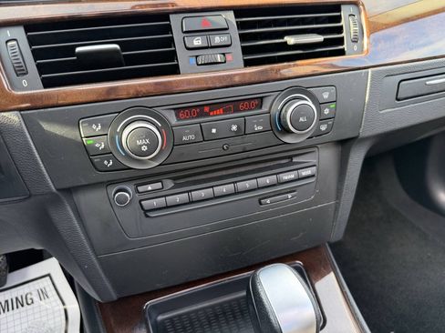 Used 2011 BMW 335i Sedan RWD image 29