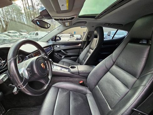 Used 2012 Porsche Panamera 4 image 18