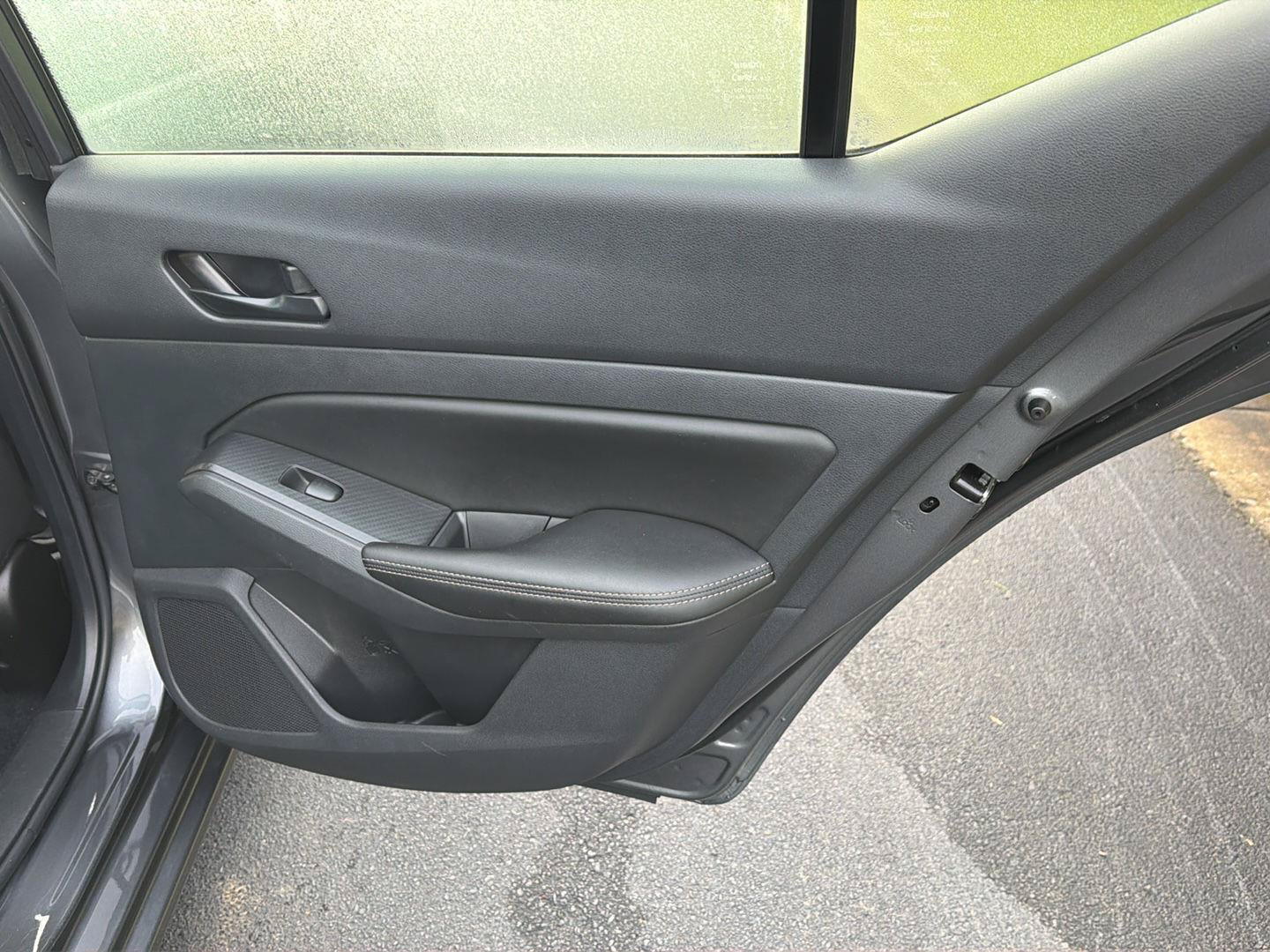 Used 2025 Nissan Altima 2.5 SV FWD image 15