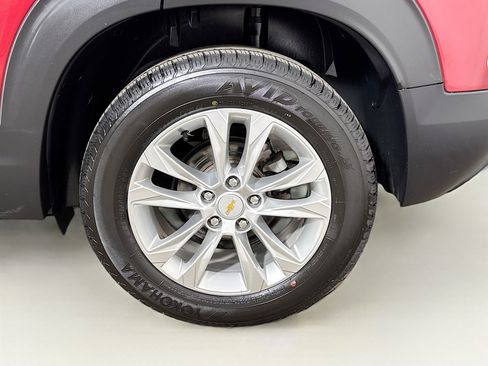 Used 2021 Chevrolet TrailBlazer LS FWD image 28