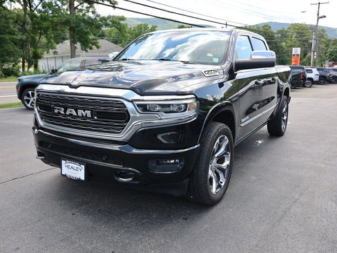 Used 2019 RAM 1500 Limited AWD/4WD image 3