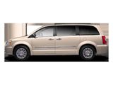 Used 2013 Chrysler Town & Country Touring-L w/ Entertainment Group #2 image 3