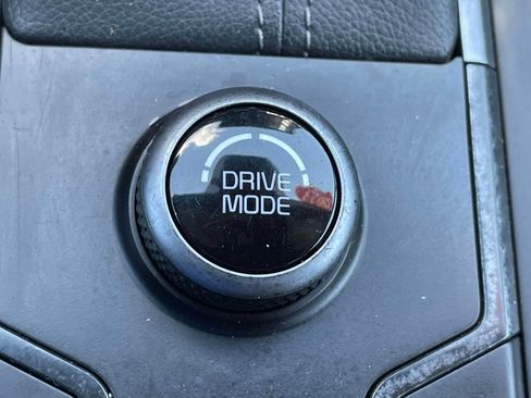 Used 2023 Kia Sorento LX FWD image 30