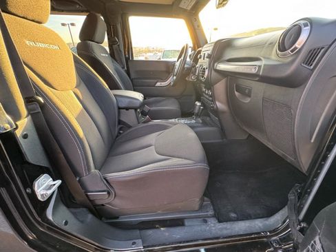 Used 2014 Jeep Wrangler Rubicon w/ Power Convenience Group image 10