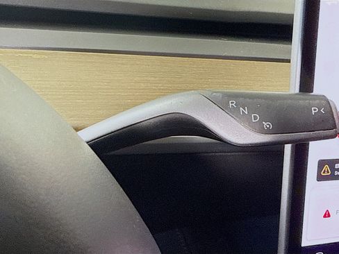 Used 2021 Tesla Model 3 Standard Range Plus image 20