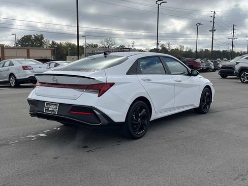 New 2026 Hyundai Elantra SEL w/ Cargo Package FWD image 5