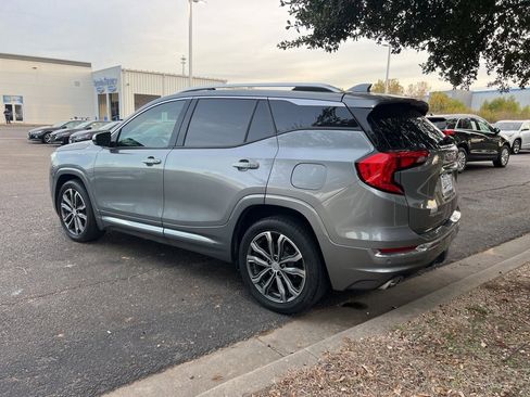 Used 2018 GMC Terrain Denali w/ Advanced Safety Package image 5