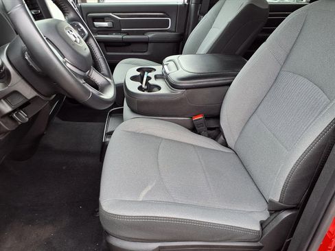 Used 2024 RAM 2500 Big Horn w/ Bed Utility Group image 16