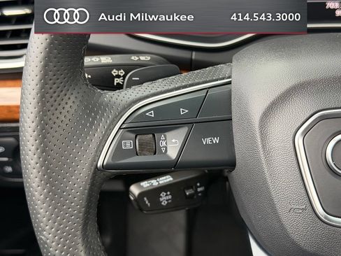 Used 2024 Audi Q5 e Premium Plus w/ Premium Plus Package AWD/4WD image 35
