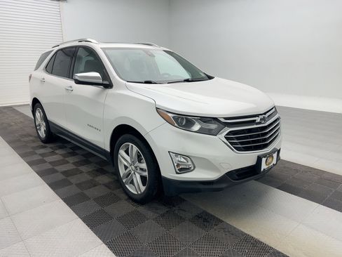 Used 2018 Chevrolet Equinox Premier image 7