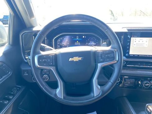 Used 2023 Chevrolet Silverado 1500 LT w/ Leather Package AWD/4WD image 22