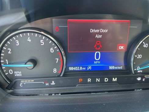Used 2020 Ford Explorer XLT w/ Comfort Package AWD/4WD image 3