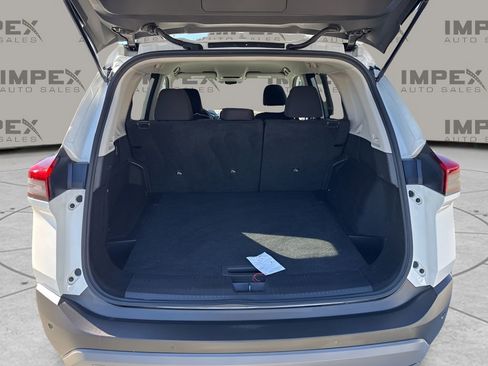 Used 2023 Nissan Rogue S image 25