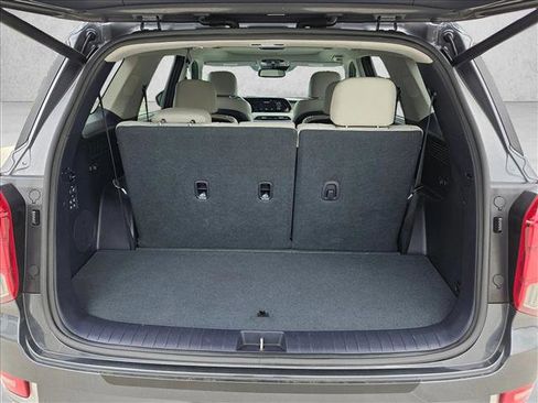 Used 2021 Hyundai Palisade Limited image 7